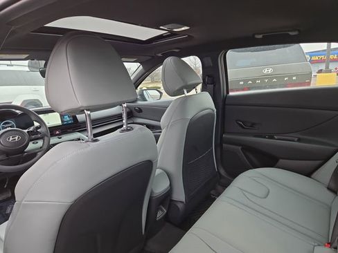 New 2026 Hyundai Elantra Limited FWD image 31