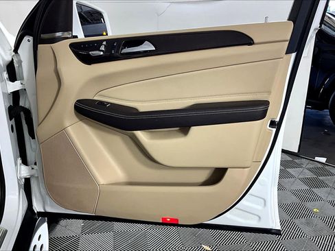 Used 2018 Mercedes-Benz GLS 450 4MATIC image 20