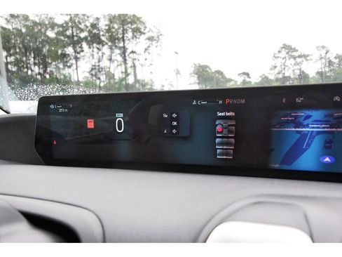 Used 2025 Ford Expedition Max Active AWD/4WD image 19