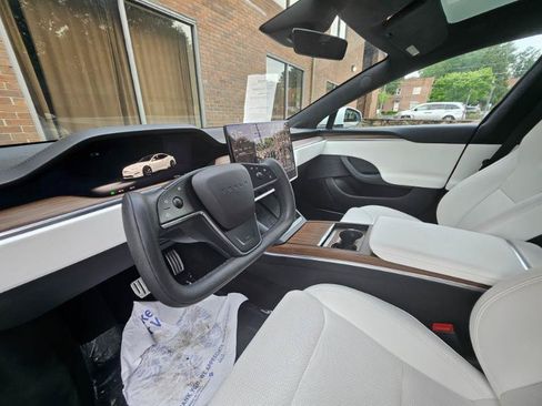 Used 2023 Tesla Model S AWD/4WD image 38