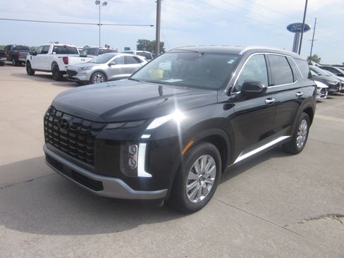 Used 2025 Hyundai Palisade SEL image 3