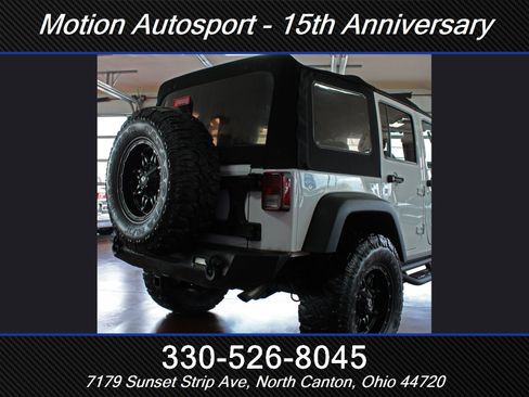 Used 2018 Jeep Wrangler Unlimited Sport S AWD/4WD image 11