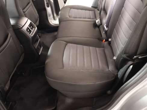 Used 2022 Ford Edge SE image 11