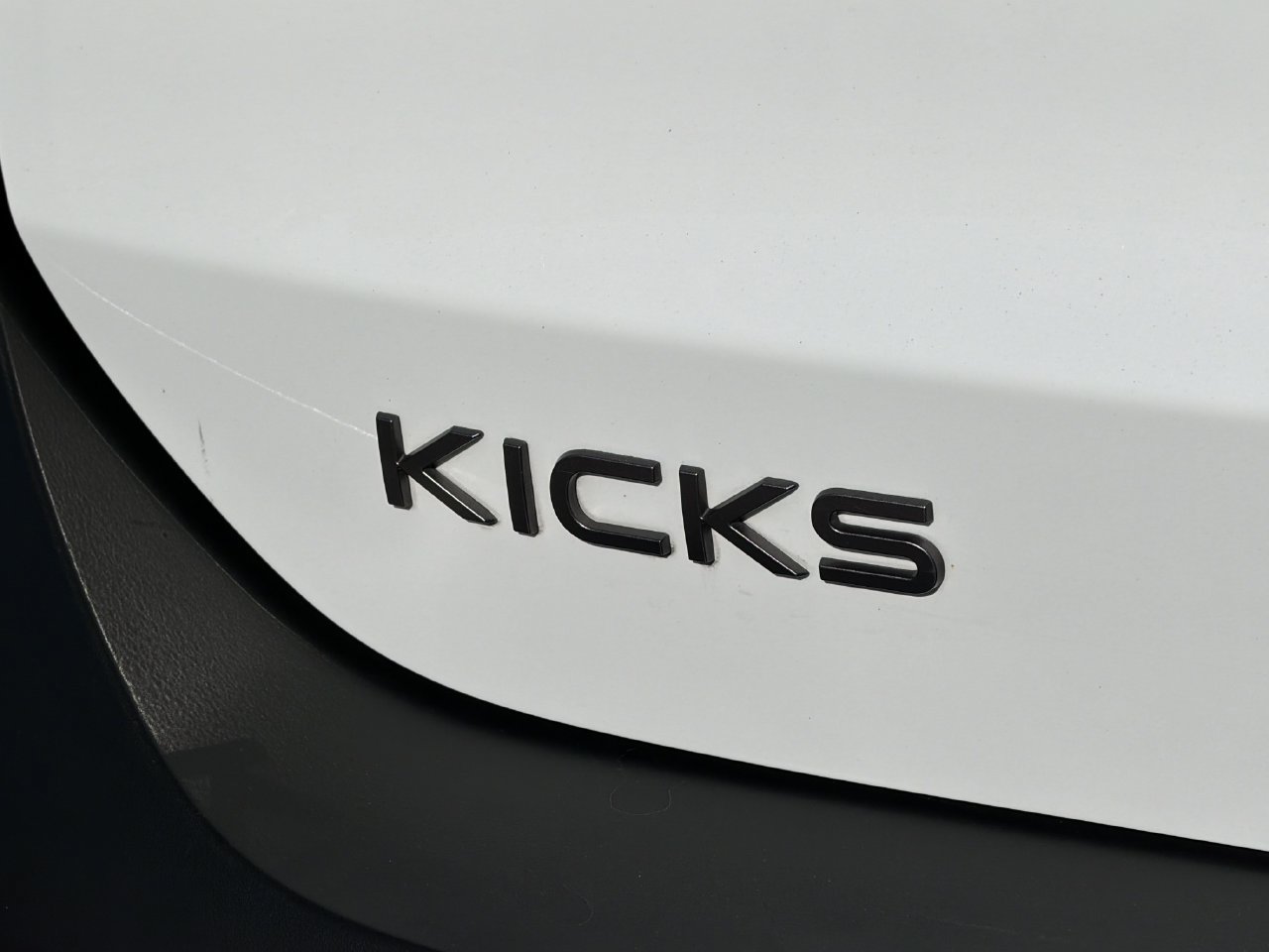 Used 2025 Nissan Kicks S FWD image 22