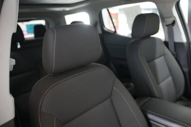 Used 2023 GMC Acadia SLE w/ Elevation Edition AWD/4WD image 23