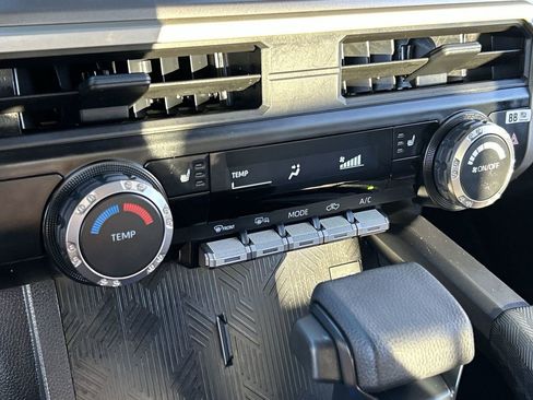 Used 2024 Toyota Tacoma SR5 AWD/4WD image 24