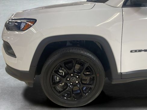 New 2026 Jeep Compass Latitude AWD/4WD image 22