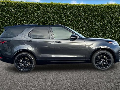 New 2025 Land Rover Discovery Dynamic SE AWD/4WD image 7