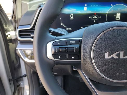 Used 2024 Kia Sportage SX image 21