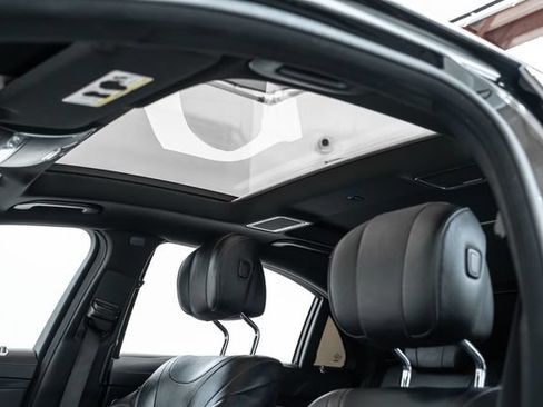 Used 2014 Mercedes-Benz S 550 Sedan image 18