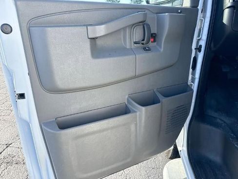 Certified 2023 GMC Savana 2500 Base w/ Driver Convenience Package image 20
