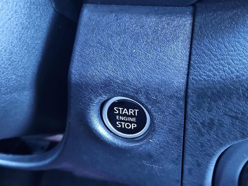 Certified 2024 Nissan Frontier SV image 11