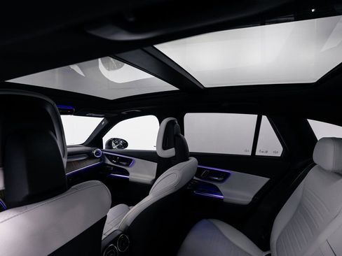 Certified 2026 Mercedes-Benz GLC 300 4MATIC image 25