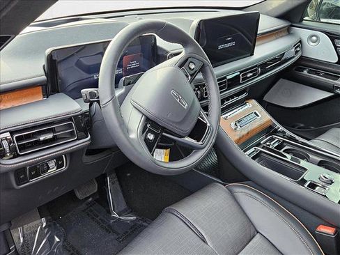 New 2025 Lincoln Aviator Black Label image 3