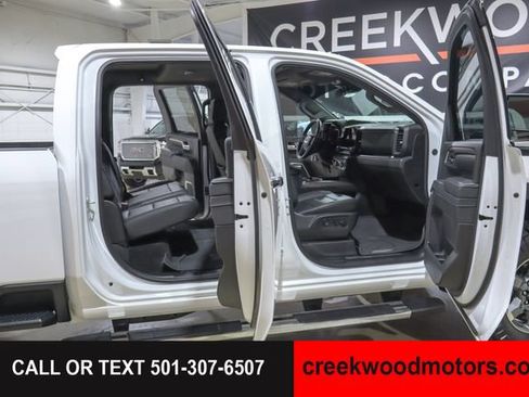 Used 2025 GMC Sierra 2500 SLT w/ SLT Premium Package AWD/4WD image 42