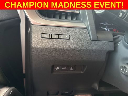 Used 2024 Lexus GX 550 image 12