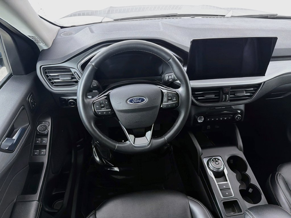 Certified 2024 Ford Escape Platinum AWD/4WD image 22
