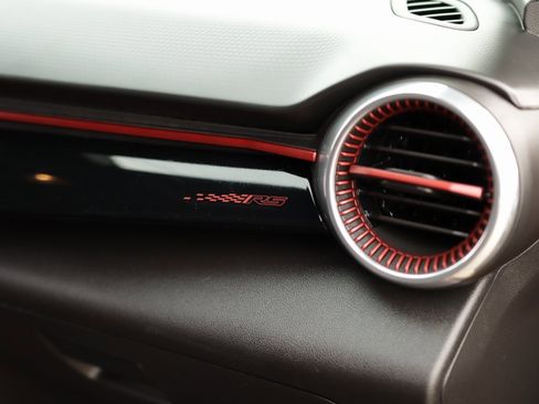 Used 2025 Chevrolet Trax RS w/ Driver Confidence Package image 29