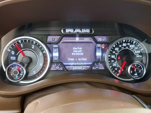 Used 2022 RAM 2500 Laramie AWD/4WD image 14