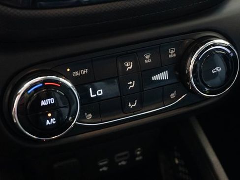Used 2023 Chevrolet TrailBlazer LT w/ Convenience Package FWD image 23