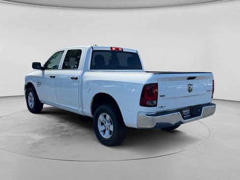 Used 2022 RAM 1500 Classic SLT AWD/4WD image 5