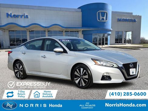 Used 2019 Nissan Altima 2.5 SL image 1