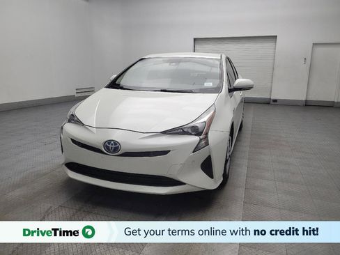 Used 2018 Toyota Prius Four image 1