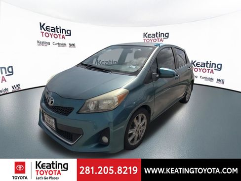 Used 2014 Toyota Yaris SE FWD image 7
