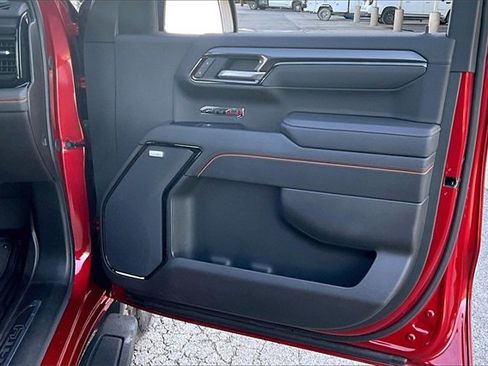 Used 2025 GMC Sierra 1500 AT4 w/ AT4 Premium Package image 29