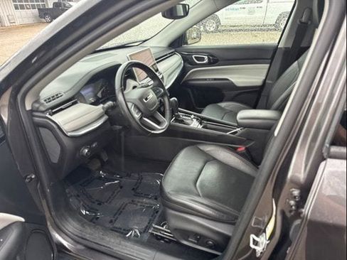 Used 2022 Jeep Compass Limited AWD/4WD image 34