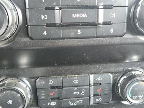 Used 2019 Ford F150 XLT w/ Equipment Group 302A Luxury AWD/4WD image 28