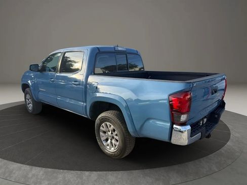 Used 2019 Toyota Tacoma SR5 RWD image 3