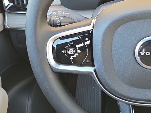 New 2026 Volvo XC90 B6 Ultra image 19