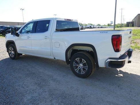 New 2026 GMC Sierra 1500 SLE w/ Max Trailering Package AWD/4WD image 7