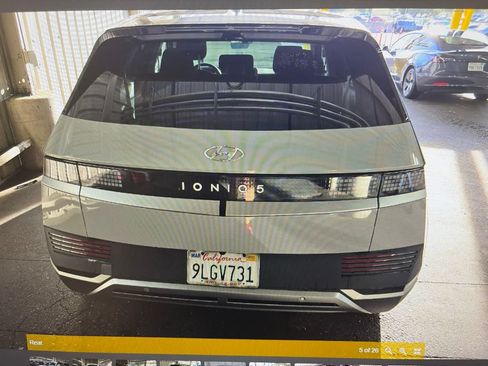 Used 2024 Hyundai Ioniq 5 SE RWD image 4