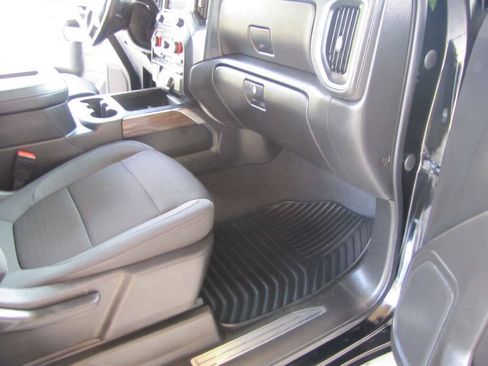 Used 2021 Chevrolet Silverado 1500 RST w/ Redline Edition AWD/4WD image 21