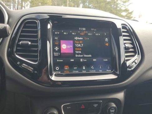 Certified 2018 Jeep Compass Limited w/ Navigation Group image 22