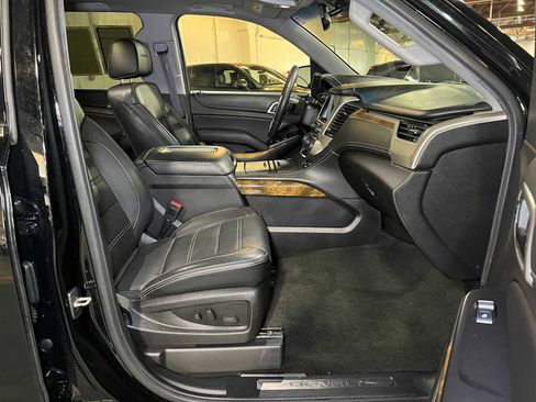 Used 2017 GMC Yukon Denali image 12
