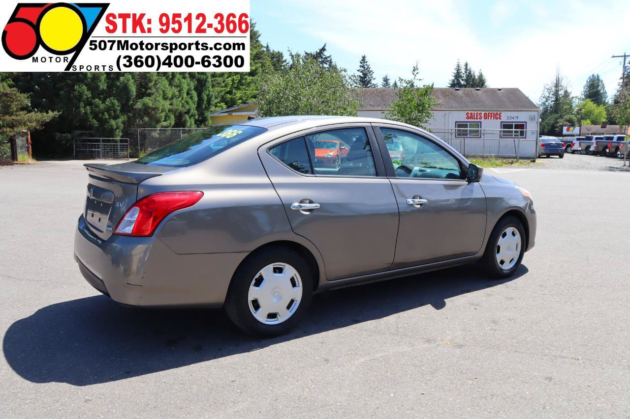 Used 2016 Nissan Versa SV FWD image 7