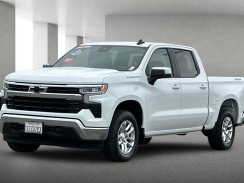 Used 2022 Chevrolet Silverado 1500 LT AWD/4WD image 8