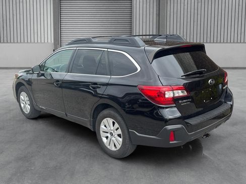 Used 2018 Subaru Outback 2.5i Premium AWD/4WD image 32