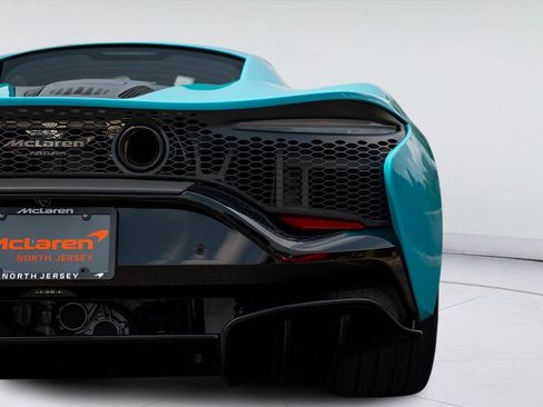 New 2025 McLaren Artura RWD image 26