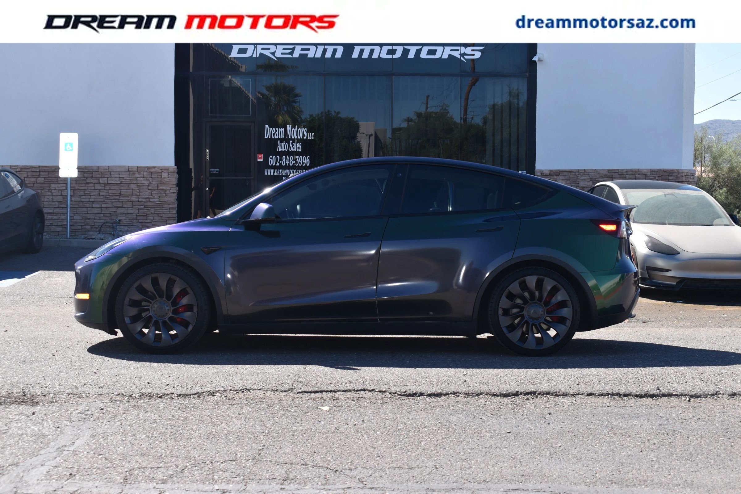 Used 2021 Tesla Model Y Performance AWD/4WD image 1