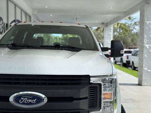 Used 2019 Ford F250 XL w/ Power Equipment Group image 19