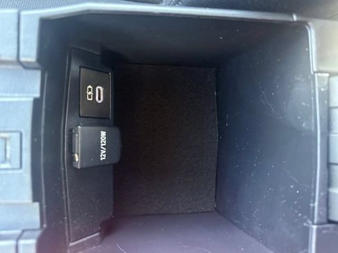 Used 2024 Toyota Corolla LE FWD image 25