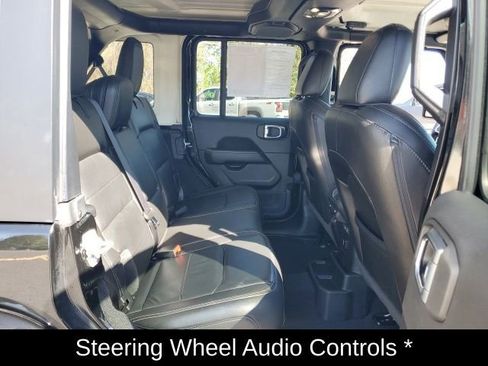 Used 2022 Jeep Wrangler Unlimited Sahara w/ Cold Weather Group AWD/4WD image 13