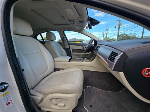 Used 2009 Jaguar XF Supercharged RWD image 16