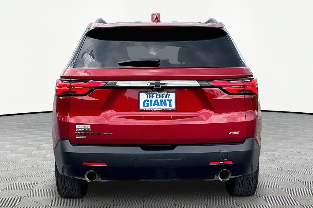 Used 2024 Chevrolet Traverse RS w/ LPO, Floor Liner Package AWD/4WD image 5