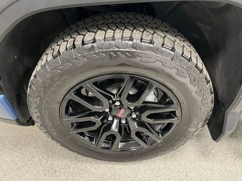 Used 2024 GMC Sierra 1500 Elevation w/ LPO, Elevation Black Package AWD/4WD image 15