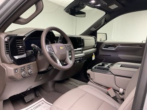 New 2026 Chevrolet Silverado 1500 LT AWD/4WD image 11